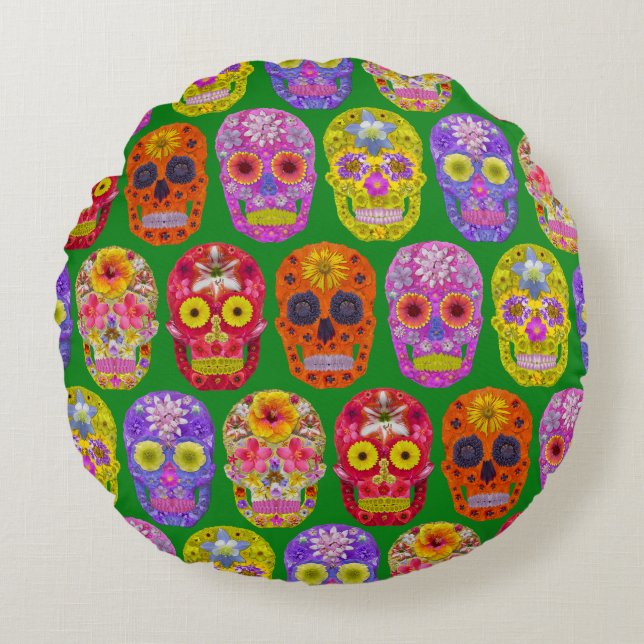 Flower Skulls Seamless Pattern 2018 Round Cushion (Front)