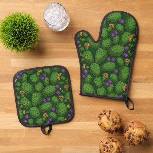 Flowering opuntia on dark green oven mitt & pot holder set