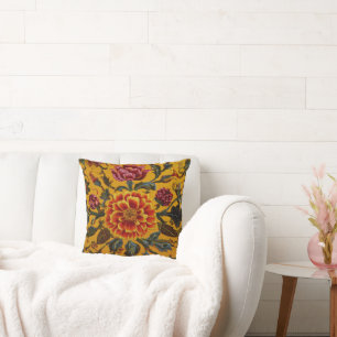 “Flowers Awakening the Sun Cushion