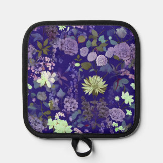 Flowers with an elegant and mysterious atmosphere pot holder