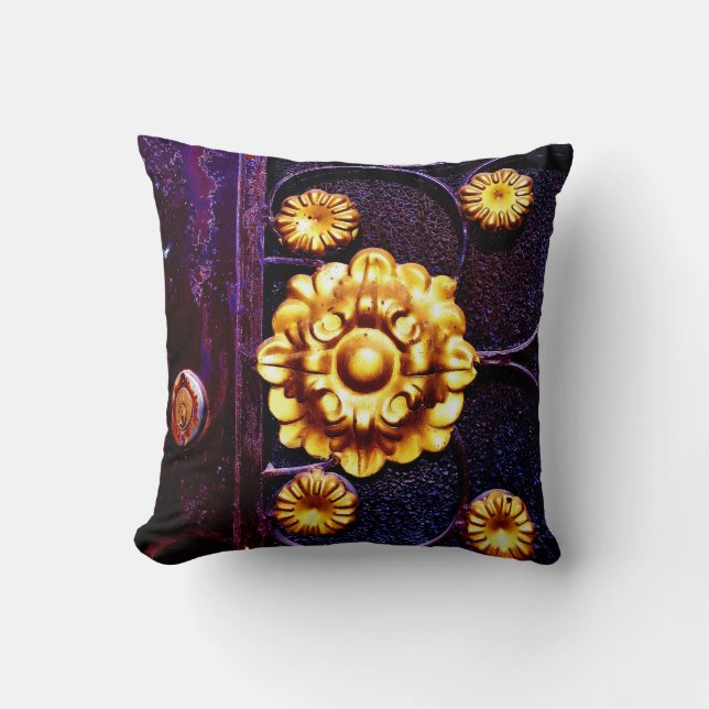 Flowery Gate Cushion (Front)