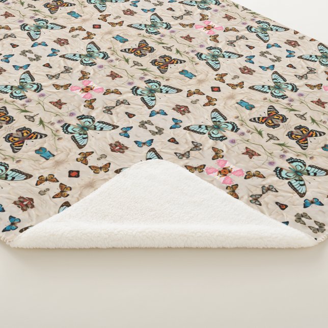 "Fluttering Beauty" Sherpa Blanket (3/4)