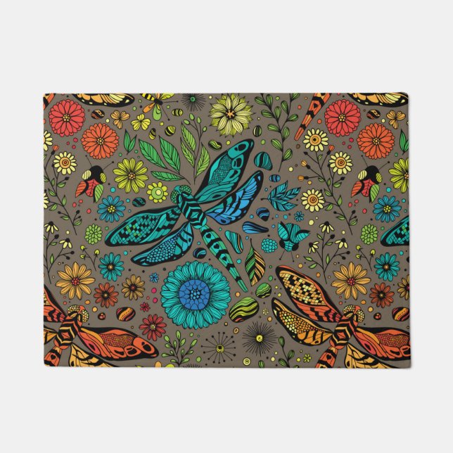 Fly, fly dragonfly on brown doormat (Front)