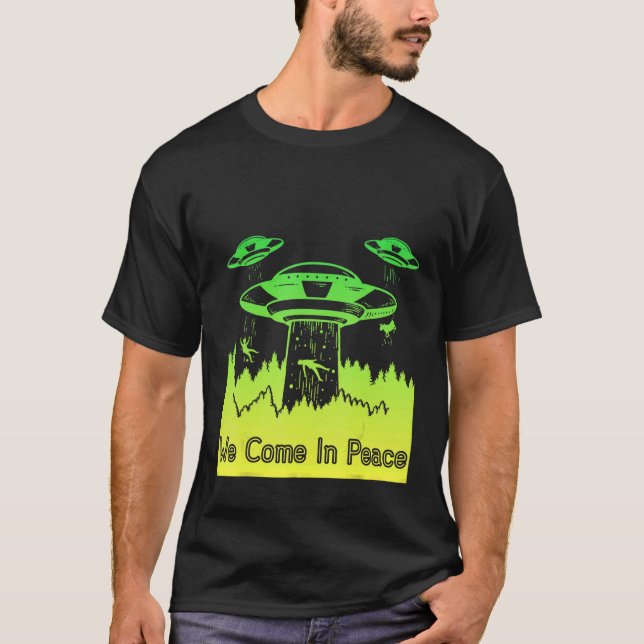 Flying Saucer UFO Astronauts are Aliens 10 T-Shirt (Front)