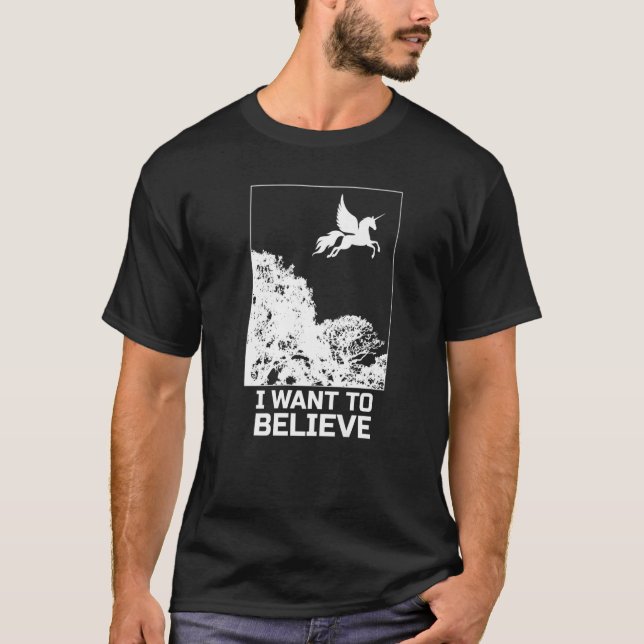 Flying Unicorn I Want To Believe Uap Outfit Alien  T-Shirt (Front)
