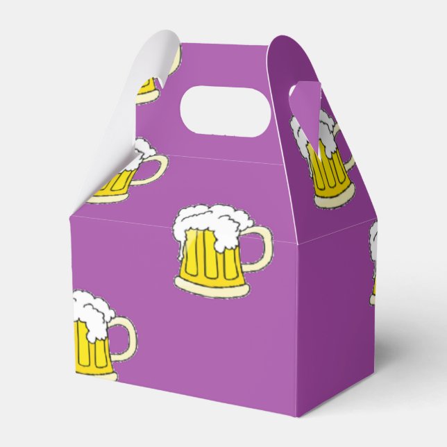 Foaming beer cup on purple favour box (Front Side)