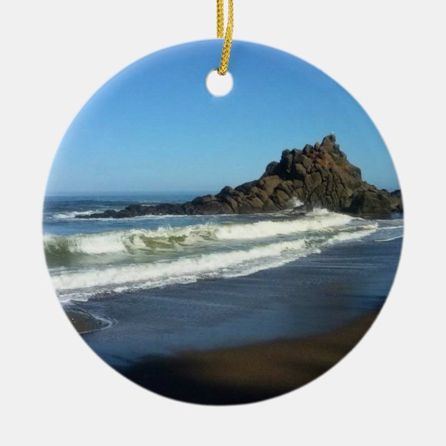 Fogarty Creek, Oregon Ceramic Tree Decoration (Front)