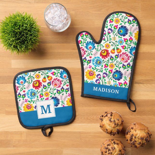 Folk Art Flower Pattern 2 Oven Mitt & Pot Holder Set (Top Down)
