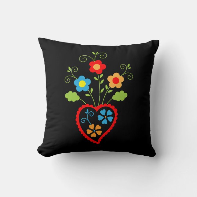 Folk portuguese blooming heart cushion (Front)