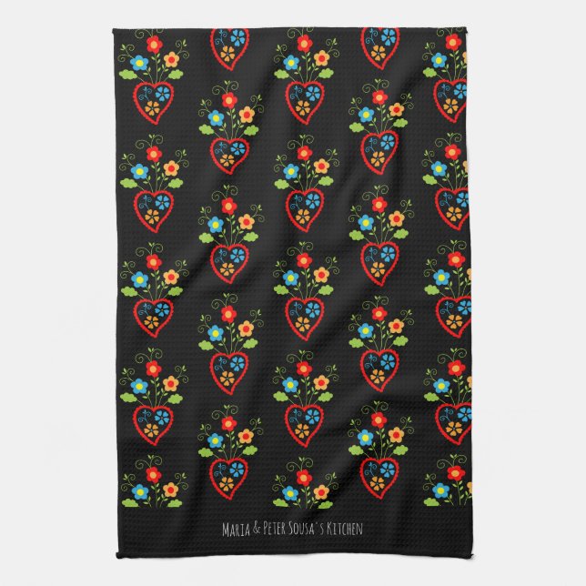 Folk portuguese blooming heart pattern tea towel (Vertical)