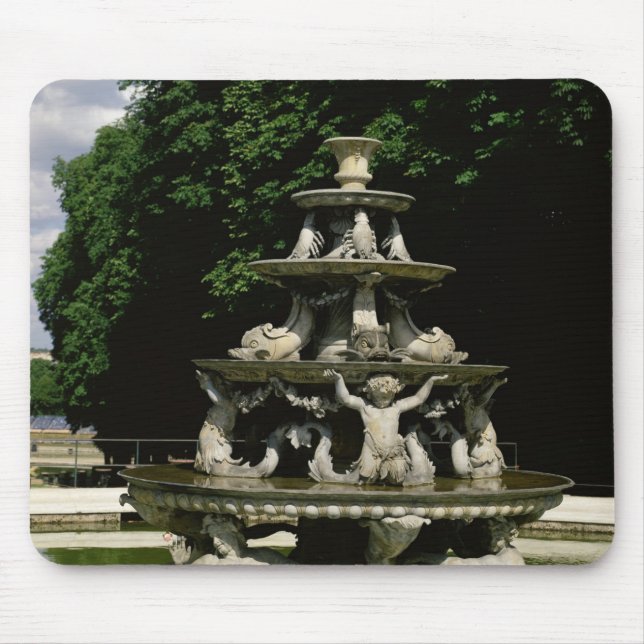 Fontaine de la Pyramide Mouse Mat (Front)