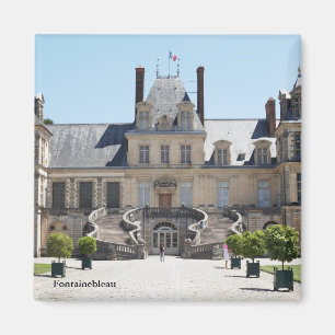 Fontainebleau castle magnet