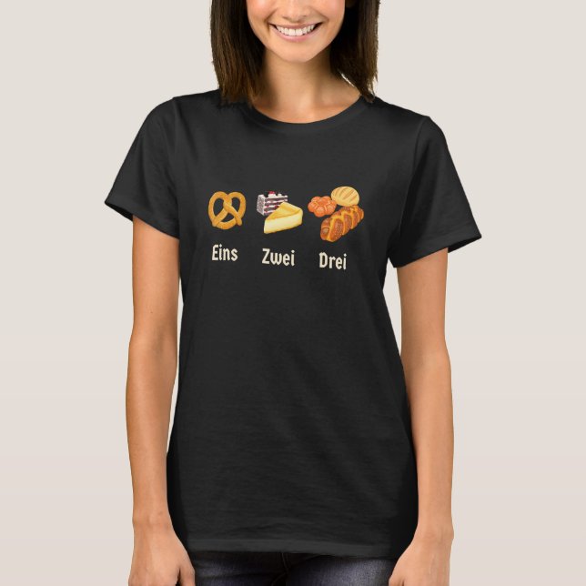 Food Traveller Pretzel Polyglot Learning German Ge T-Shirt (Front)