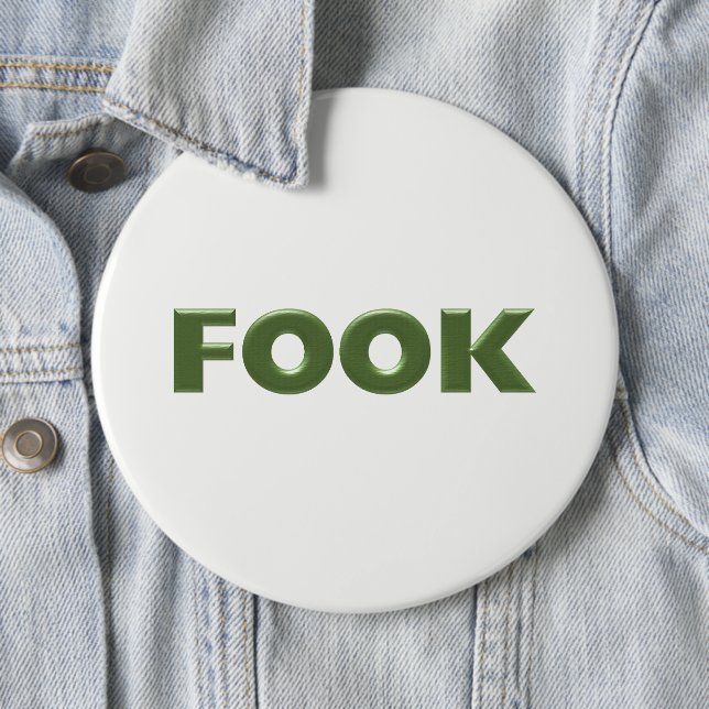 Fook white colossal button (In Situ)