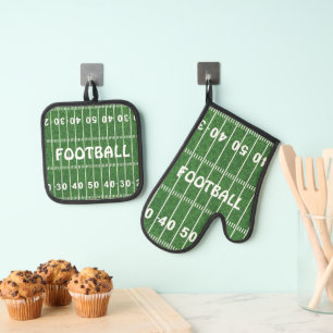 Football Design Oven Mitt & Pot Holder Set