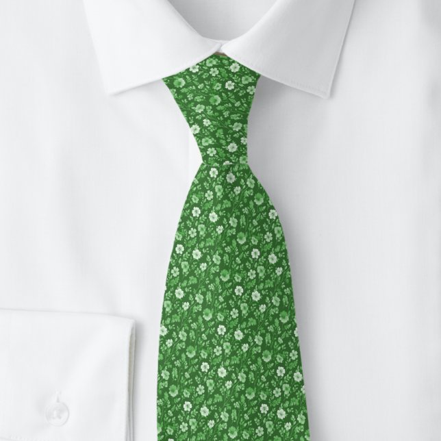 Forest Green Tiny Flowers Tie (Creator Uploaded)