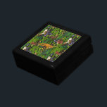 Forest life gift box<br><div class="desc">Hand-painted woodland fauna and flora</div>