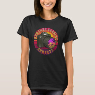 Forever Chasing Sunset Trendy Retro Vintage Photog T-Shirt