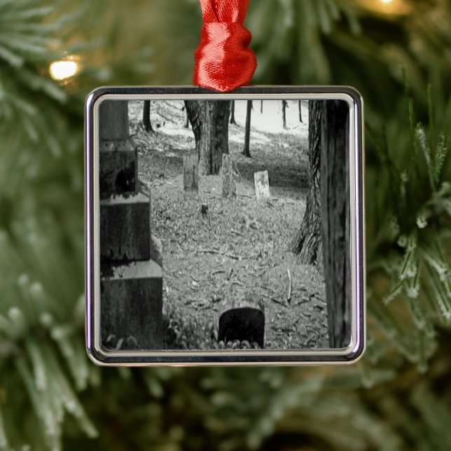 Forgotten Grave Metal Tree Decoration (Tree)