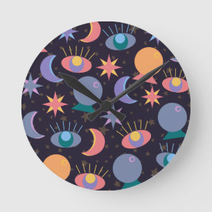 Fortune Teller Pattern Round Clock