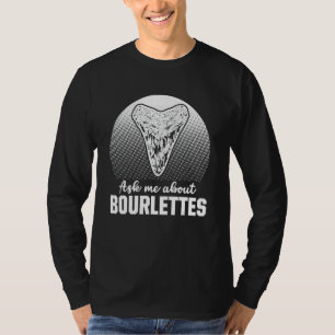 Fossil Teeth Megalodon Hunting Fossil Shark Tooth T-Shirt