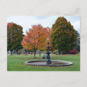 Fountain in Lyndonville, Vermont, Bandstand Park Postcard