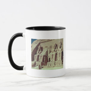 Four colossal figures of the king mug