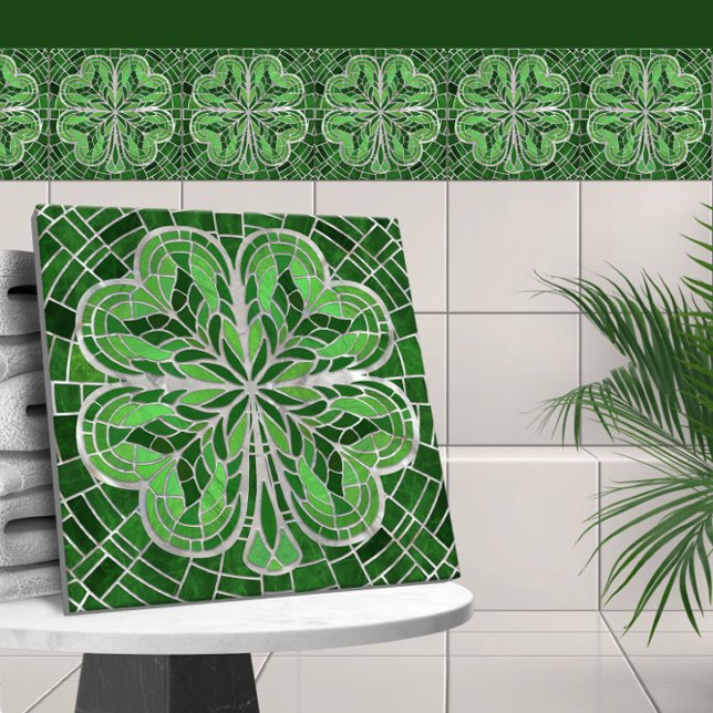 Four-leaf clover - Green Marble and Pearl Tile (Creator Uploaded)