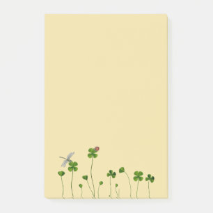 Four-leaf clover lawn, ladybug and dragonfly post-it notes