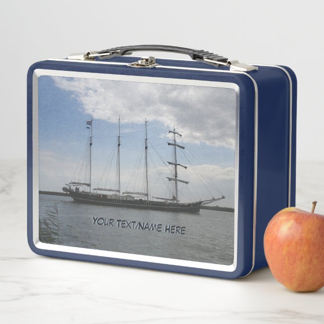 Four Master Ship Cust. Text Lunchbox (In Situ)