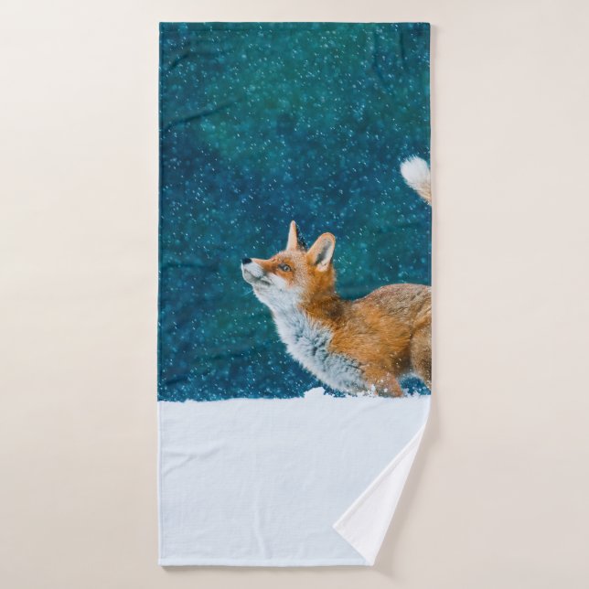 Fox in snowfall. Red fox, Vulpes vulpes, jumping i Bath Towel (Bath Towel)