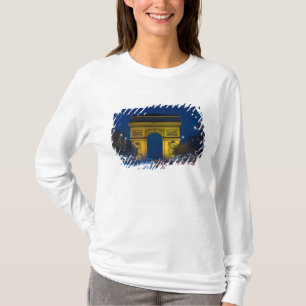France, Paris. The Arc de Triomphe and the T-Shirt