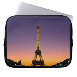 France, Paris, Tour Eiffel at sunset. Laptop Sleeve
