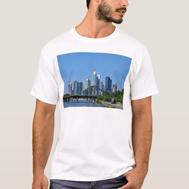 Frankfurt skyline T-Shirt (Front)