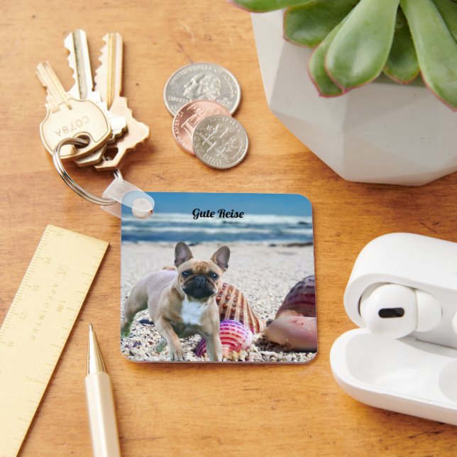 Französische Bulldogge am Strand     Key Ring (Desk)