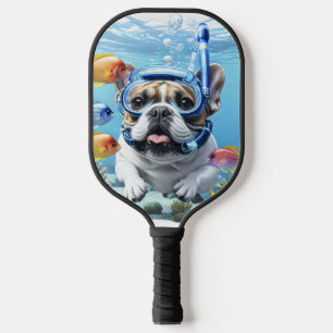 Französische Bulldogge beim Schnorcheln Pickleball Paddle