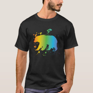 Free Mom Hugs bear LGBT pride social movement T-Shirt