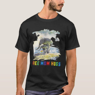 Free Mum Hugs LGBT Mother Elephant Rainbow Womens T-Shirt