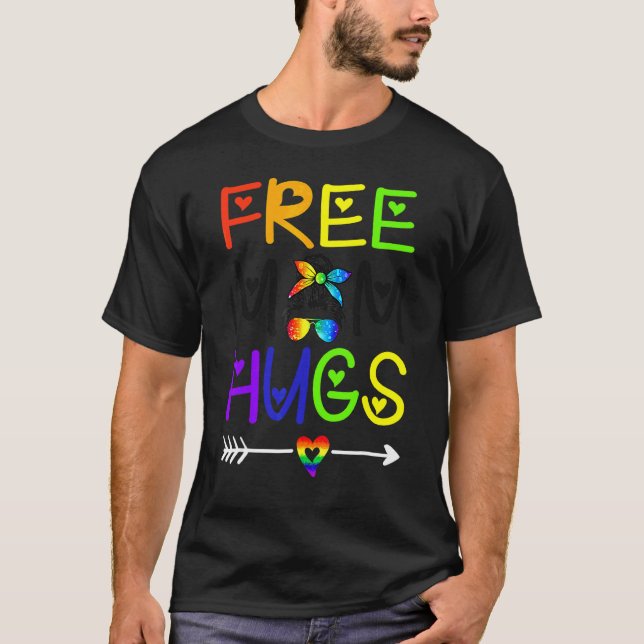 Free Mum Hugs Messy Bun Rainbow Heart Lgbt Pride M T-Shirt (Front)