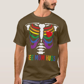 Free Mum Hugs Skeleton Rainbow LGBT Lesbian Gay Pr T-Shirt