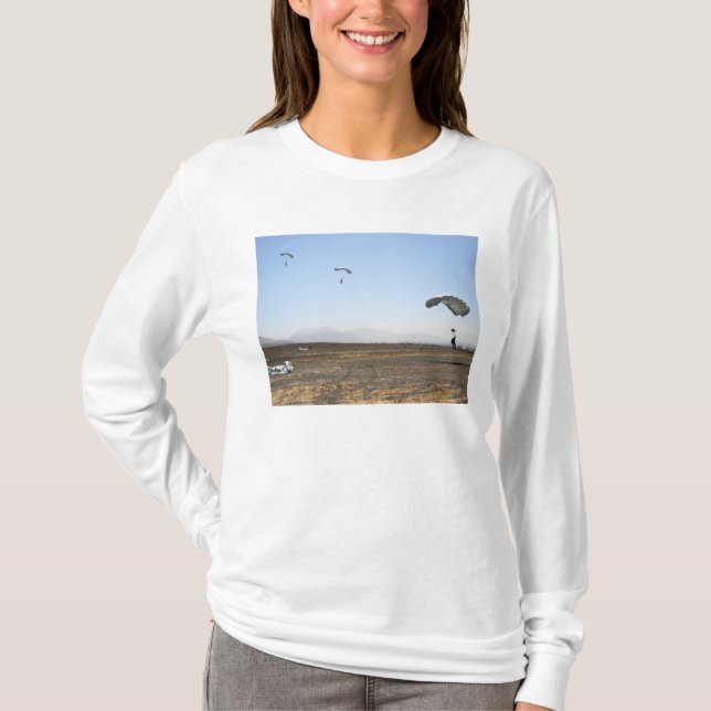 Freefall parachute jumpers T-Shirt (Front)