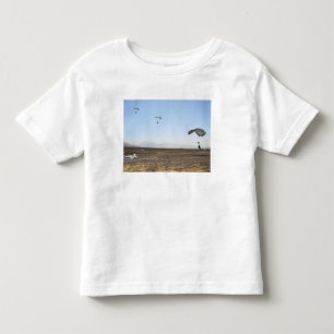 Freefall parachute jumpers toddler T-Shirt