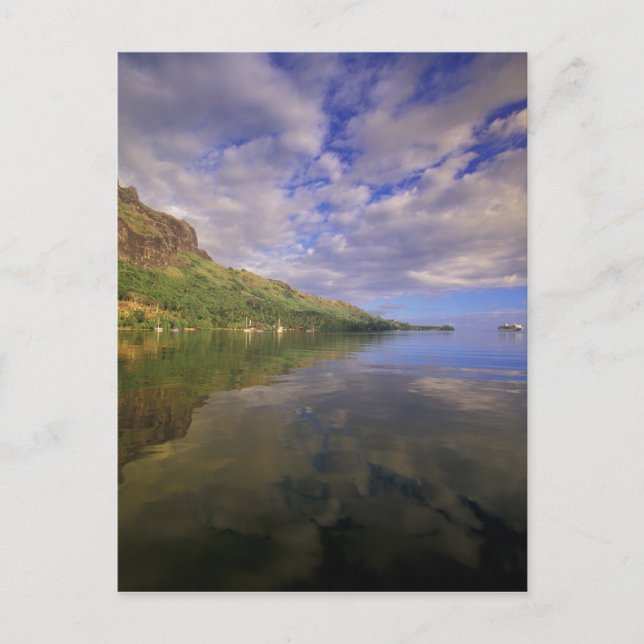 French Polynesia, Moorea. Cooks Bay. Cruise ship 2 Postcard (Front)