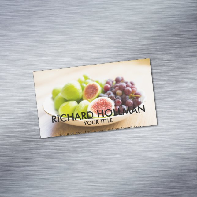 Fresh figs and grape 	Magnetic business card (In Situ)