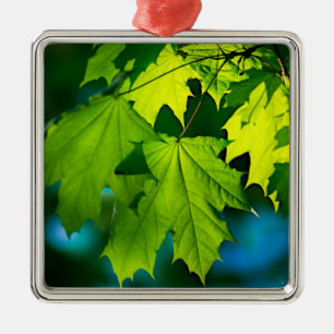 Fresh green maple leaves metal tree decoration