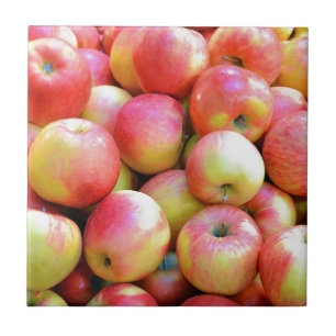 Fresh red and yellow apples tile