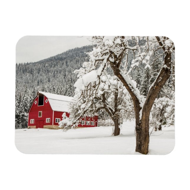 Fresh snow on red barn magnet (Horizontal)