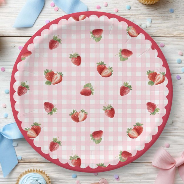 Fresh Strawberry with Pink Gingham Pattern Paper Plate (Strawberry with pink gingham paper plate)
