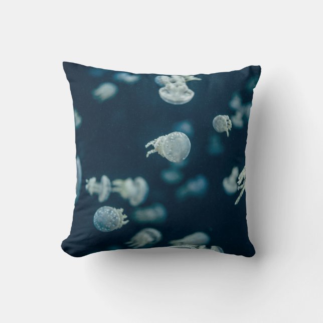 FRIENDS CUSHION (Front)