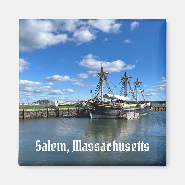 Friendship of Salem ship in Salem Massachusetts Magnet (Front)